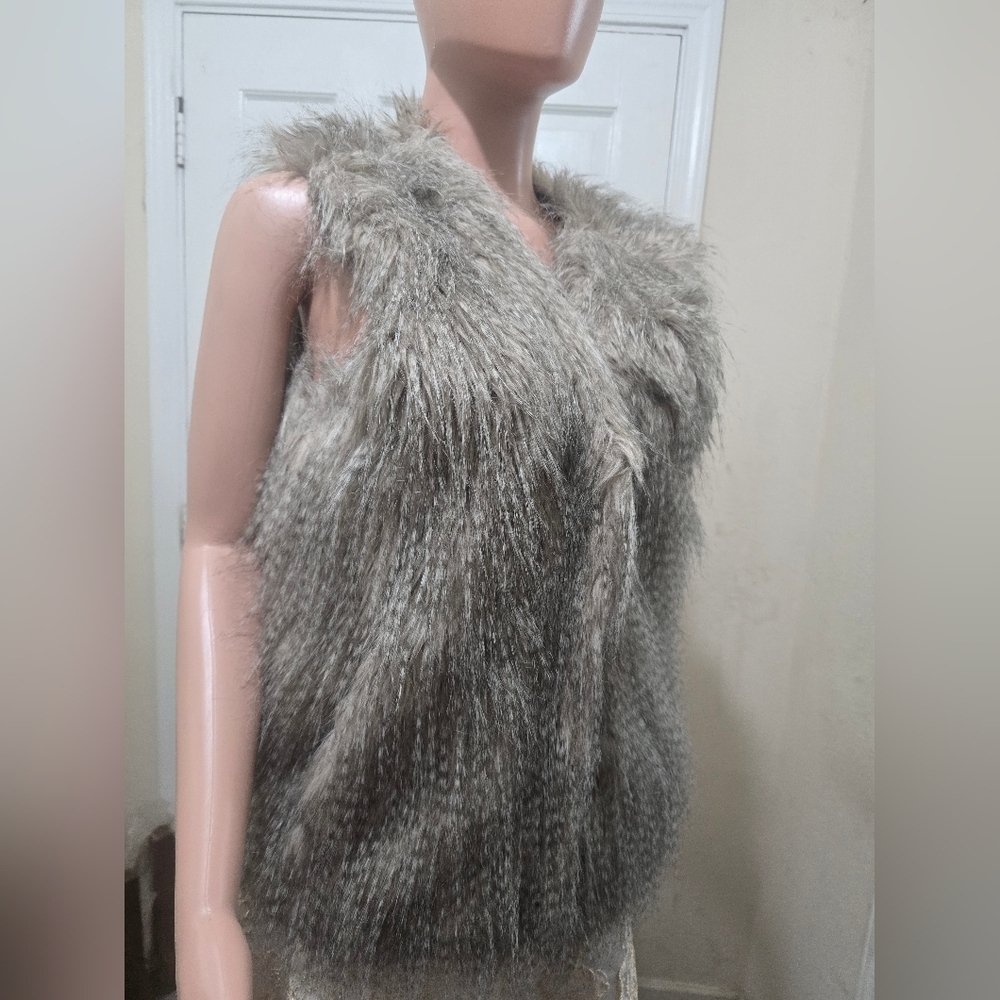 Allen B. By Allen Schwartz Faux Fur Sweater Vest - Gray